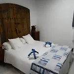 Hotel Barraca Loft Figueres *